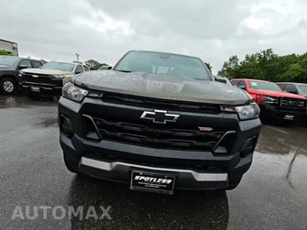 2023 Chevrolet Colorado Trail Boss Crew Cab Medium Bed 0TR - miniatura 2