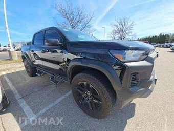 2023 Chevrolet Colorado Trail Boss Crew Cab Short Bed 0TR - miniatura 4