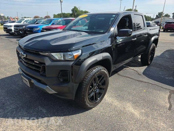 2023 Chevrolet Colorado Trail Boss Crew Cab Short Bed 0TR