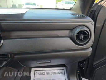 2023 Chevrolet Colorado Trail Boss Crew Cab Short Bed 0TR - miniatura 19