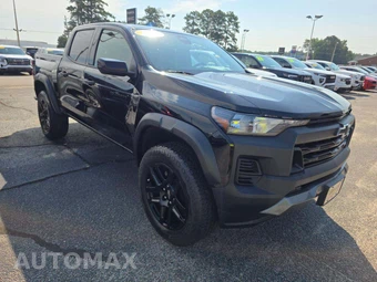 2023 Chevrolet Colorado Trail Boss Crew Cab Short Bed 0TR - miniatura 4