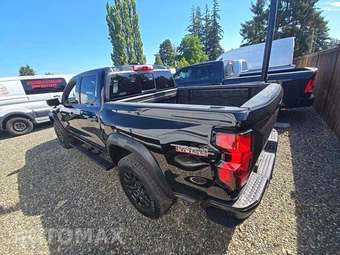 2023 Chevrolet Colorado Trail Boss Crew Cab Short Bed 0TR - miniatura 2