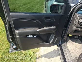 2023 Chevrolet Colorado Trail Boss Crew Cab Short Bed 0TR - miniatura 9
