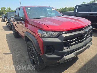 2023 Chevrolet Colorado Trail Boss Crew Cab Short Bed 0TR - miniatura 3