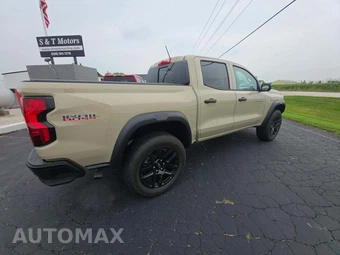 2023 Chevrolet Colorado Trail Boss Crew Cab Short Bed 0TR - miniatura 4