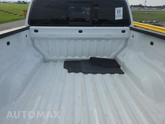 2023 Chevrolet Colorado WT Crew Cab Medium Bed 2WT - miniatura 16
