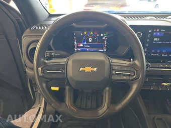 2023 Chevrolet Colorado WT Crew Cab Medium Bed 2WT - miniatura 10