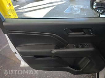 2023 Chevrolet Colorado WT Crew Cab Medium Bed 2WT - miniatura 9