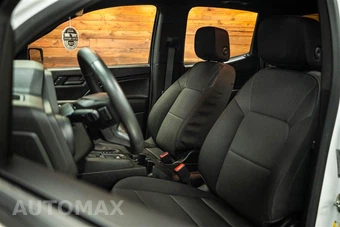 2023 Chevrolet Colorado WT Crew Cab Medium Bed 2WT - miniatura 9