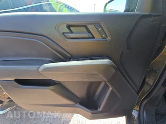 2023 Chevrolet Colorado WT Crew Cab Medium Bed 2WT - miniatura 9