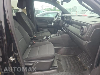 2023 Chevrolet Colorado WT Crew Cab Medium Bed 2WT - miniatura 8