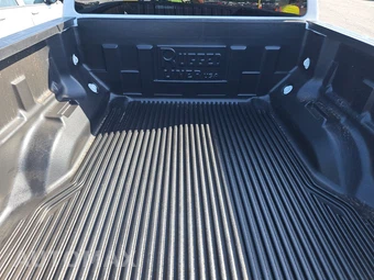 2023 Chevrolet Colorado WT Crew Cab Medium Bed 2WT - miniatura 16