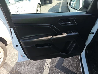 2023 Chevrolet Colorado WT Crew Cab Medium Bed 2WT - miniatura 9