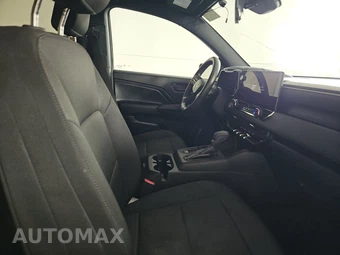2023 Chevrolet Colorado WT Crew Cab Medium Bed 2WT - miniatura 8