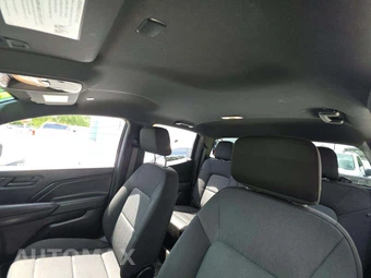 2023 Chevrolet Colorado WT Crew Cab Medium Bed 2WT - miniatura 11
