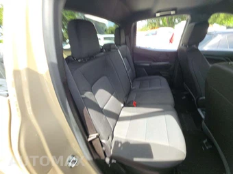 2023 Chevrolet Colorado WT Crew Cab Medium Bed 2WT - miniatura 16