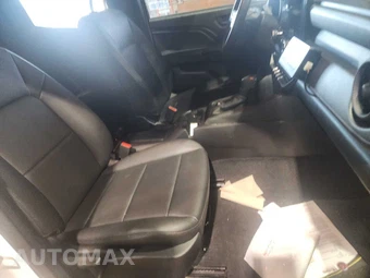 2023 Chevrolet Colorado WT Crew Cab Medium Bed 4WT – miniatura 6