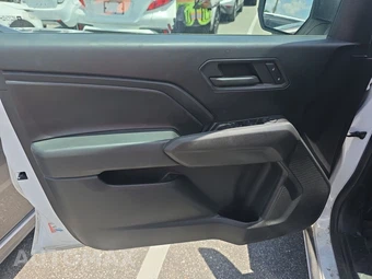 2023 Chevrolet Colorado WT Crew Cab Medium Bed 4WT – miniatura 9