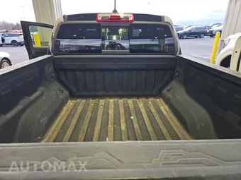 2023 Chevrolet Colorado WT Crew Cab Medium Bed 4WT – miniatura 16