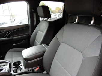 2023 Chevrolet Colorado WT Crew Cab Medium Bed 4WT - miniatura 14