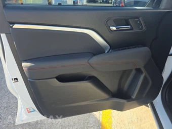 2023 Chevrolet Colorado Z71 Crew Cab Medium Bed 4Z7 - miniatura 9