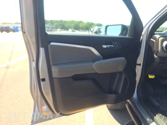 2023 Chevrolet Colorado ZR2 Crew Cab Short Bed 4ZR - miniatura 9