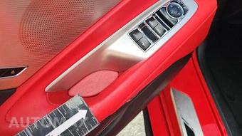 2023 Chevrolet Corvette Stingray Convertible 2LT - miniatura 23