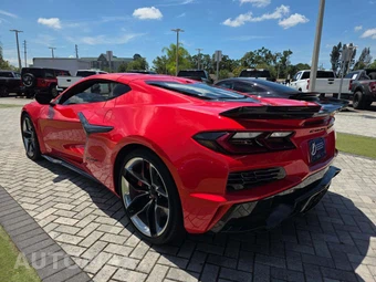 2023 Chevrolet Corvette Z06 Coupe 3LZ - miniatura 2