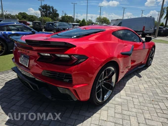 2023 Chevrolet Corvette Z06 Coupe 3LZ - miniatura 3