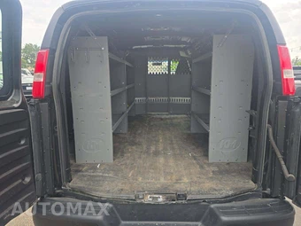 2023 Chevrolet Express 2500 Cargo Van 1WT 135.2" WB - miniatura 10