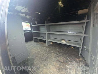 2023 Chevrolet Express 2500 Cargo Van 1WT 135.2" WB - miniatura 12