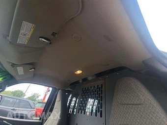 2023 Chevrolet Express 2500 Cargo Van 1WT 135.2" WB - miniatura 8