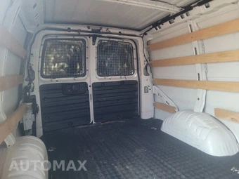 2023 Chevrolet Express 2500 Cargo Van 1WT 135.2" WB - miniatura 14