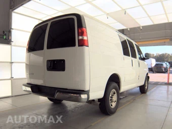 2023 Chevrolet Express 2500 Cargo Van 1WT 135.2" WB - miniatura 4