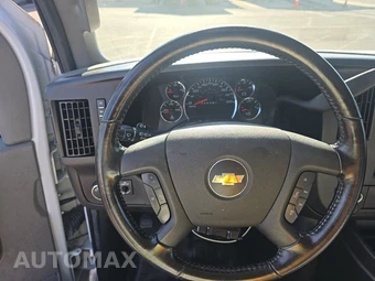 2023 Chevrolet Express 2500 Cargo Van 1WT 135.2" WB - miniatura 10