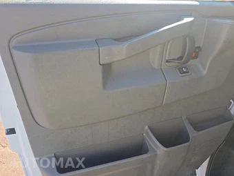 2023 Chevrolet Express 2500 Cargo Van 1WT 135.2" WB - miniatura 9