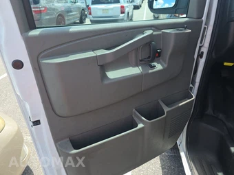 2023 Chevrolet Express 2500 Cargo Van 1WT 155.2" WB - miniatura 9