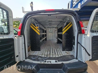 2023 Chevrolet Express 3500 Cargo Van 1WT 155.2" WB - miniatura 14