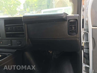 2023 Chevrolet Express 3500 Cargo Van 1WT 155.2" WB - miniatura 19