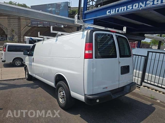 2023 Chevrolet Express 3500 Cargo Van 1WT 155.2" WB - miniatura 2