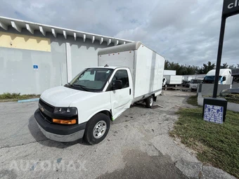2023 Chevrolet Express 3500 Cutaway 1WT - car from the USA, Manheim Buy-Now listing at AUTOMAX