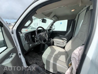 2023 Chevrolet Express 3500 Cutaway 1WT - miniatura 16
