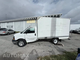 2023 Chevrolet Express 3500 Cutaway 1WT - miniatura 2