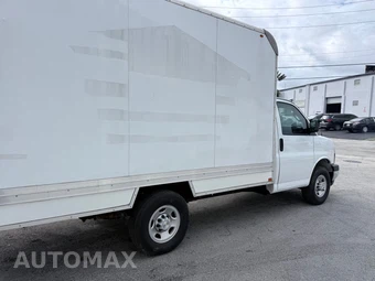 2023 Chevrolet Express 3500 Cutaway 1WT - miniatura 5