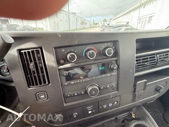 2023 Chevrolet Express 3500 Cutaway 1WT - miniatura 9