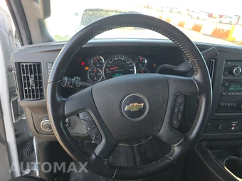 2023 Chevrolet Express 3500 Cutaway 1WT – miniatura 10