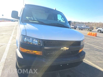 2023 Chevrolet Express 3500 Cutaway 1WT – miniatura 2