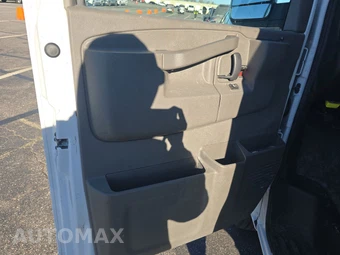 2023 Chevrolet Express 3500 Cutaway 1WT – miniatura 9