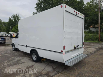 2023 Chevrolet Express 3500 Cutaway 1WT DRW - miniatura 2