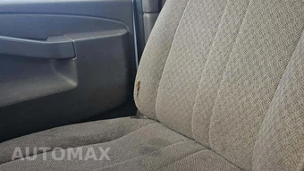 2023 Chevrolet Express 3500 Passenger Van LS 1LS 135.2" WB - miniatura 22